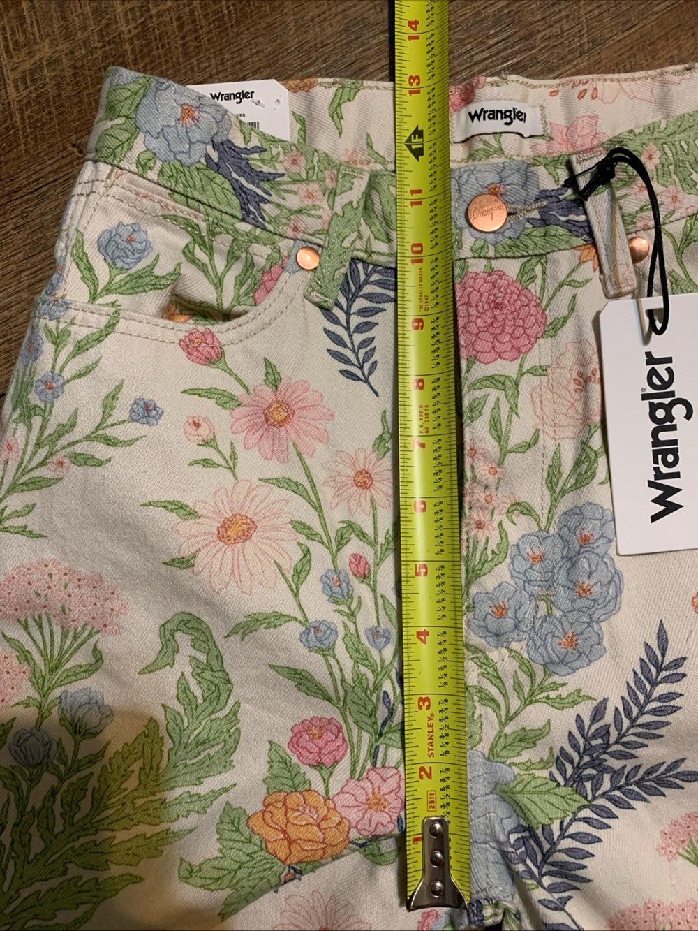 NEW Wrangler Wanderer 622 High-Rise Flare Jeans Wallflower Floral 26x30 Boho - Picture 4 of 11